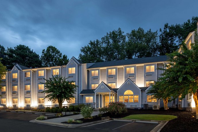 Microtel Inn & Suites by Wyndham Atlanta Buckhead Area