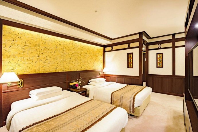 Kanazawa Hakuchoro Hotel Sanraku