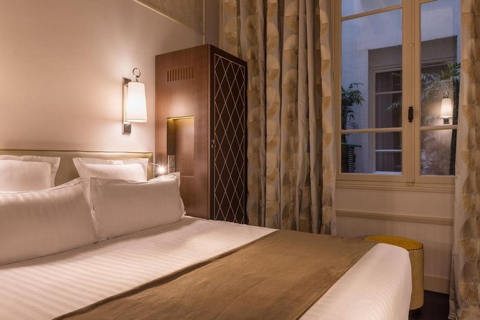 Crystal Hotel Paris
