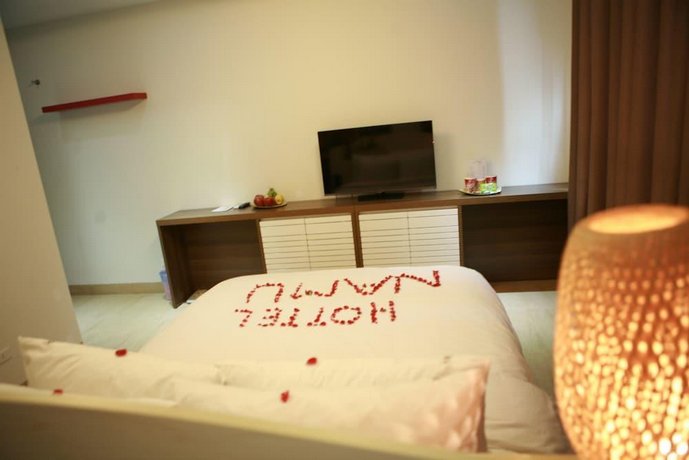 OYO 298 Namu Hotel