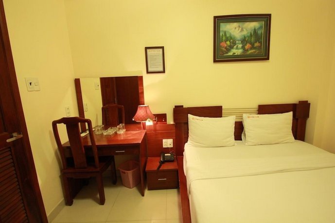 Ipeace Hotel