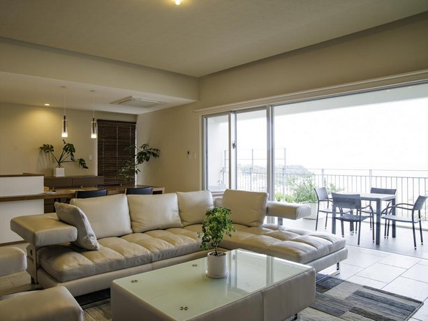 Condominium T-Room