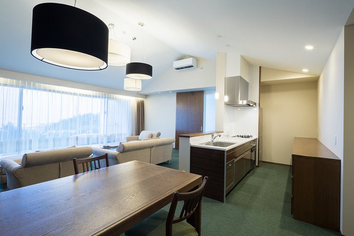 Condominium T-Room