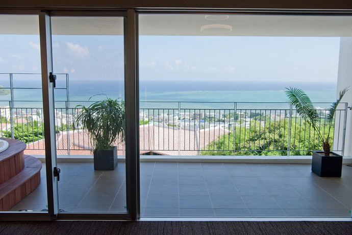 Condominium T-Room