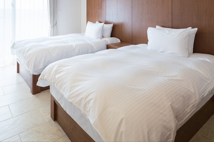 Condominium T-Room