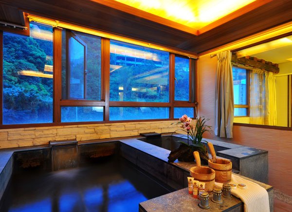 Chief Villa Hot Spring Resort