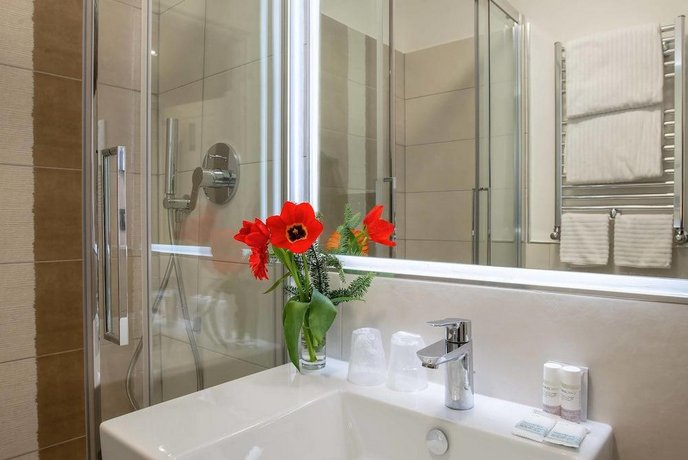 Fragrance Hotel St Peter