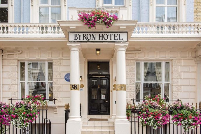 Byron Hotel London 릴 포스터 갤러리 United Kingdom thumbnail