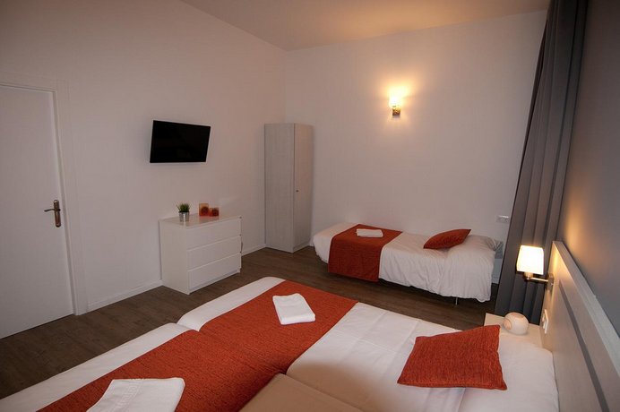 Hostal Live Barcelona