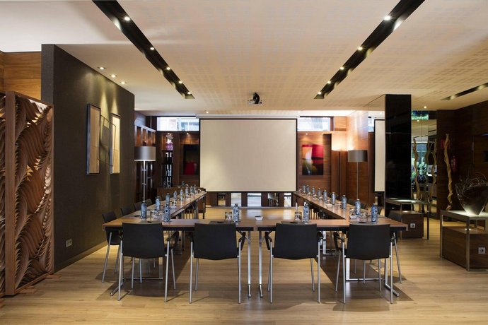 AC Hotel Victoria Suites A Marriott Luxury & Lifestyle Hotel