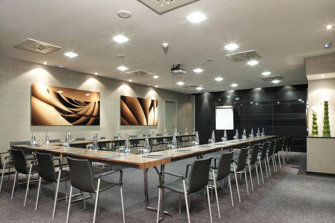 AC Hotel Victoria Suites A Marriott Luxury & Lifestyle Hotel