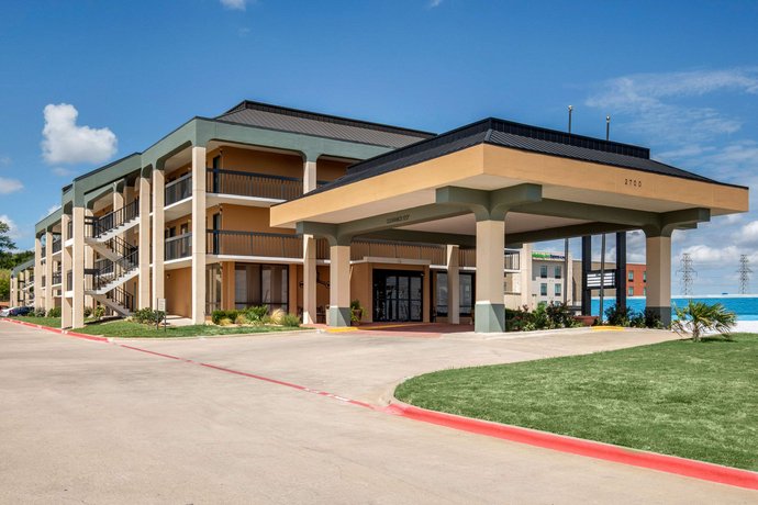 Quality Inn and Suites Cattle Baron