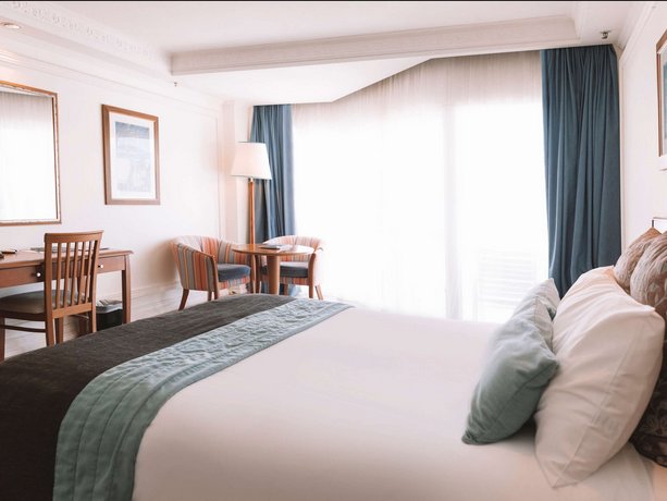Pullman Cairns International