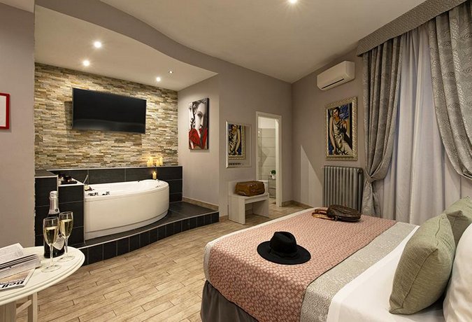 Five Rooms Rome Guesthouse