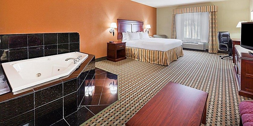 Holiday Inn Express Hotel & Suites Amarillo East