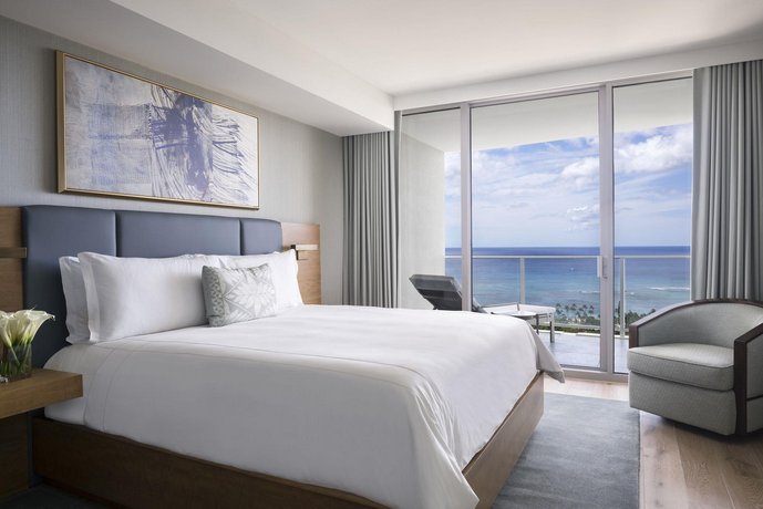 The Ritz-Carlton Residences Waikiki Beach Hotel 나 호올라 스파 United States thumbnail