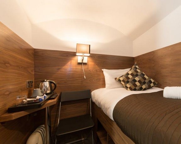 Chester Hotel London
