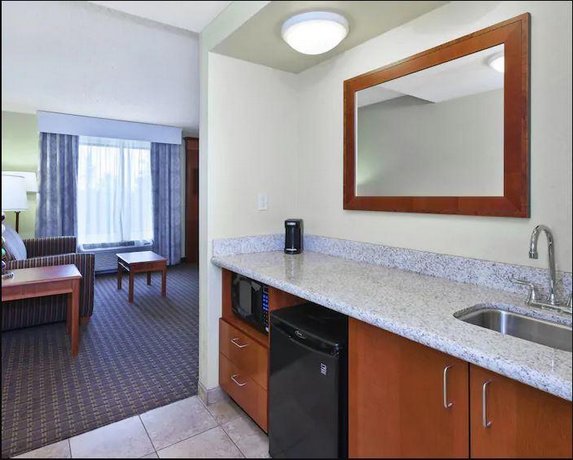 Hampton Inn & Suites Grand Rapids-Airport 28th St
