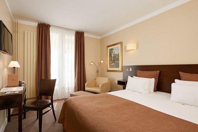 Hotel de Sevres