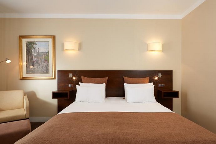 Hotel de Sevres