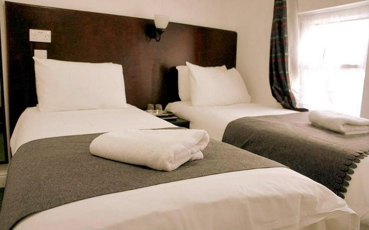 Plaza London Hotel