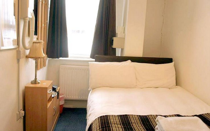 Plaza London Hotel