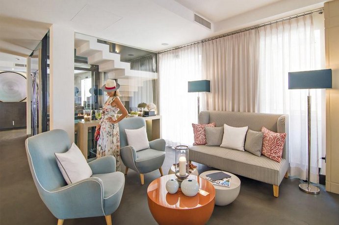Eight Hotel Paraggi