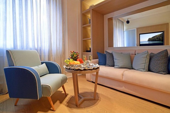 Eight Hotel Paraggi