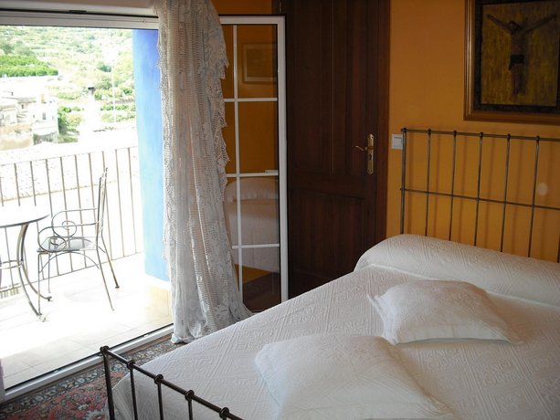 Casa Gallinera