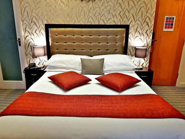 Duke Of Leinster Hotel