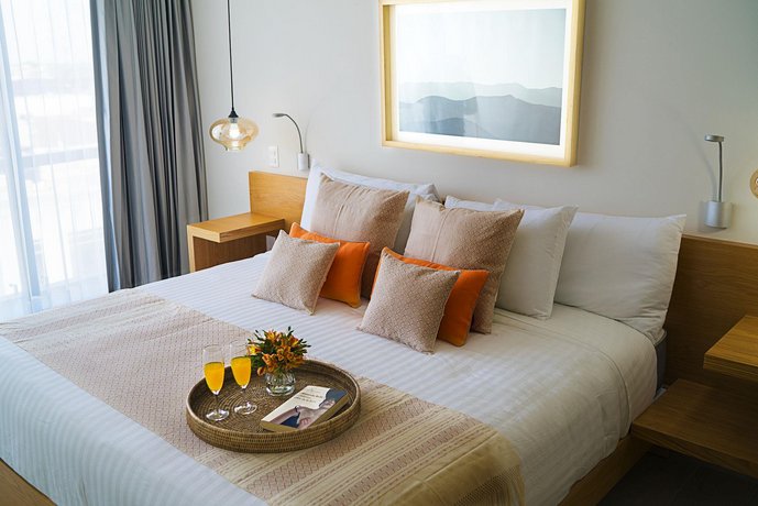 Opal Suites Apartments