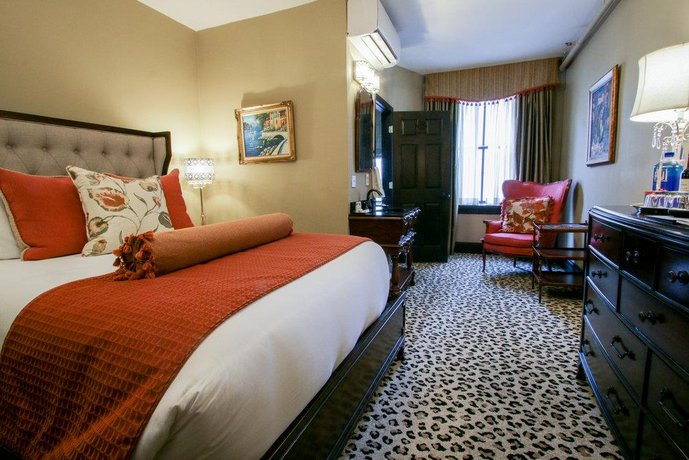 The Detroit Club Hotel