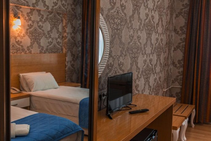 Peracity Hotel