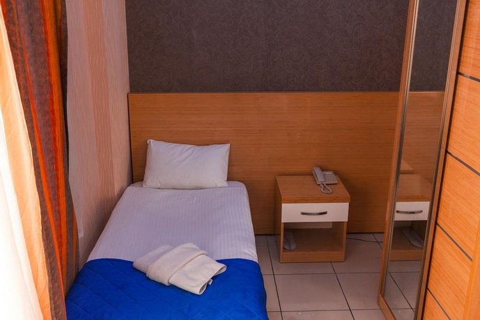 Peracity Hotel