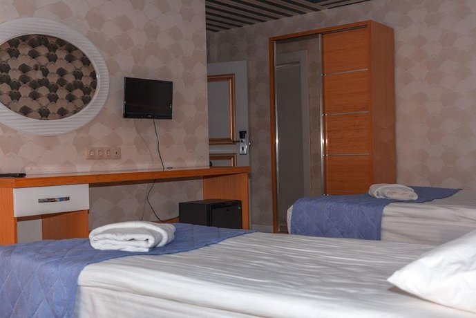 Peracity Hotel