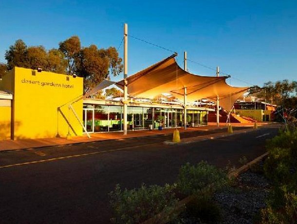Desert Gardens Hotel Ayers Rock Airport Australia thumbnail