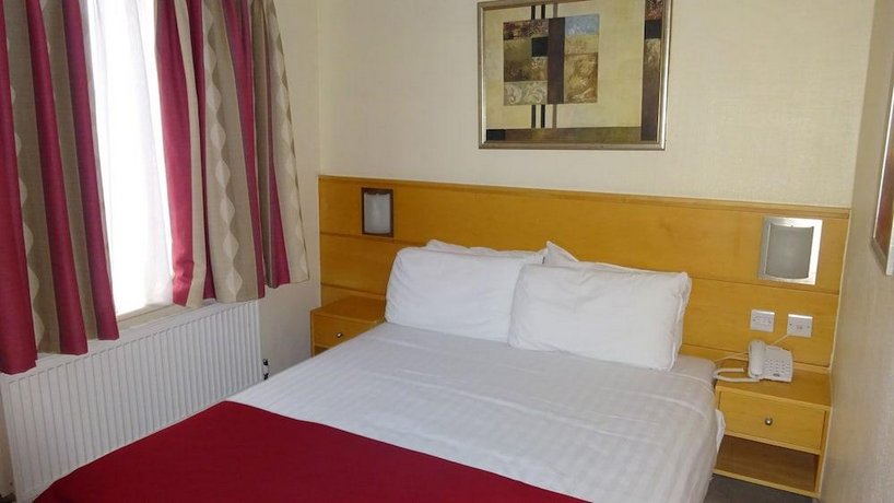Americana Hotel