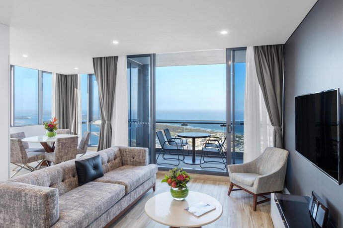 Meriton Suites Southport