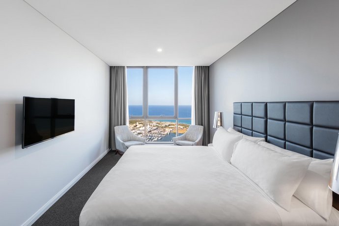 Meriton Suites Southport