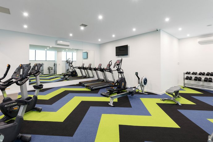 Meriton Suites Southport