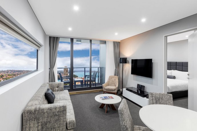 Meriton Suites North Sydney