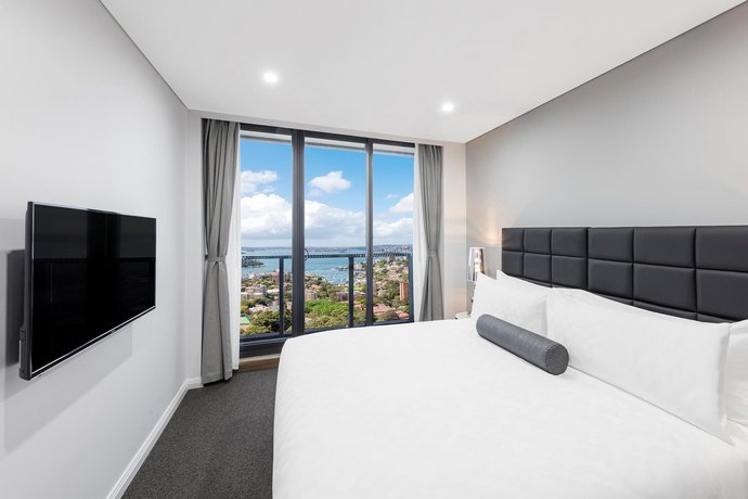 Meriton Suites North Sydney