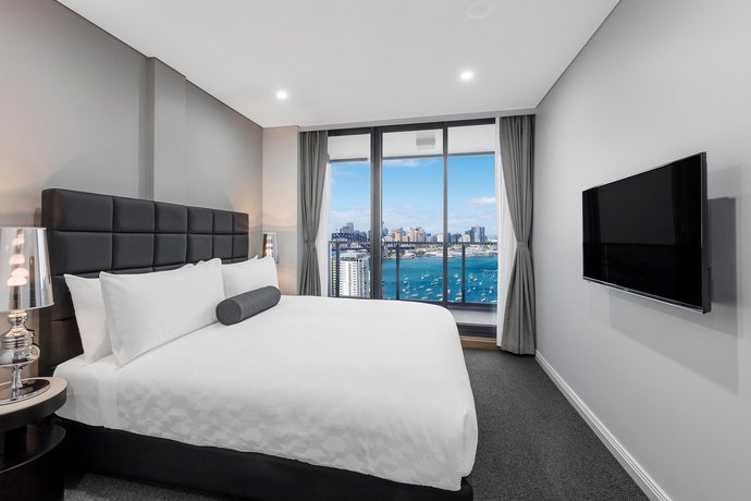 Meriton Suites North Sydney