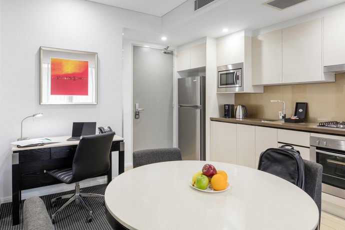 Meriton Suites North Ryde