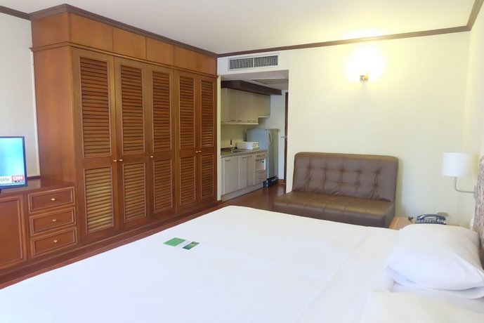 Omni Tower Sukhumvit Nana By Compass Hospitality