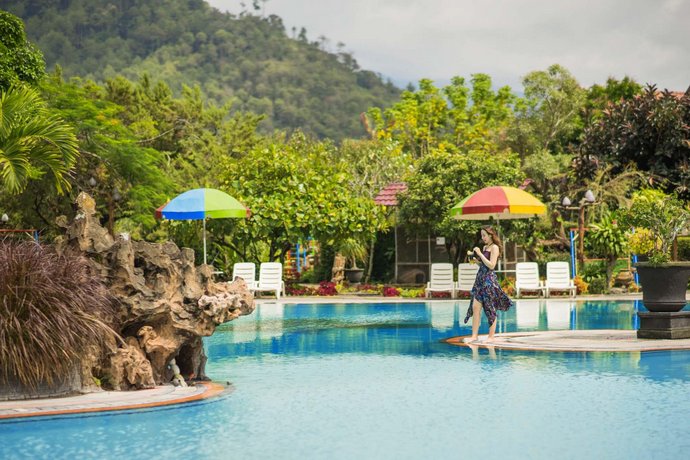 Royal Orchids Garden Hotel & Condominium