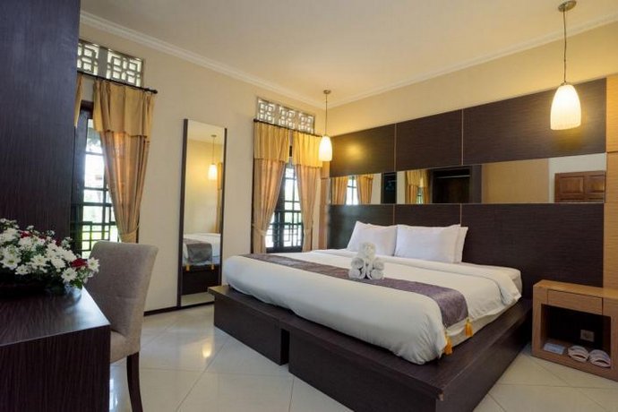 Royal Orchids Garden Hotel & Condominium