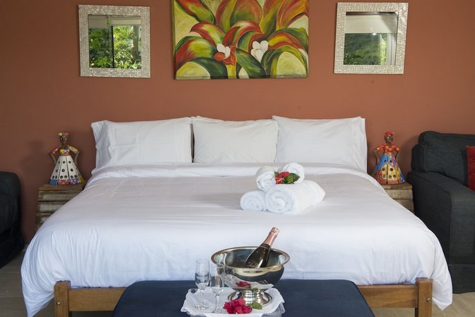 Cliffside Luxury Inn