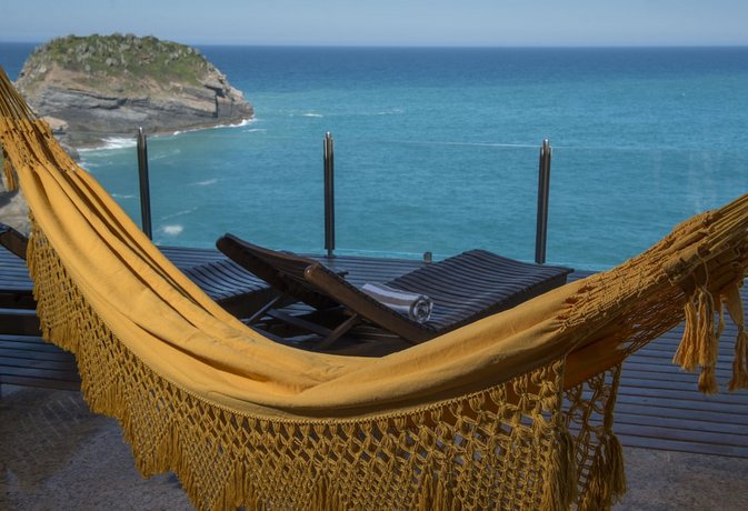 Cliffside Luxury Inn
