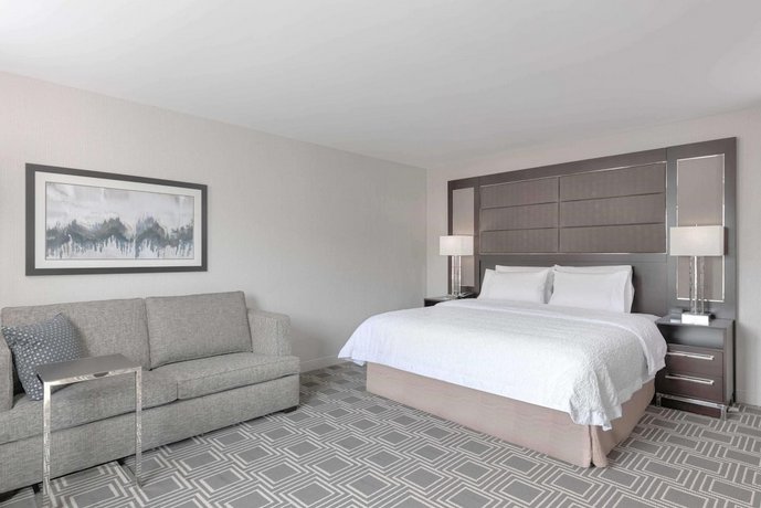 Hampton Inn & Suites-Worcester MA
